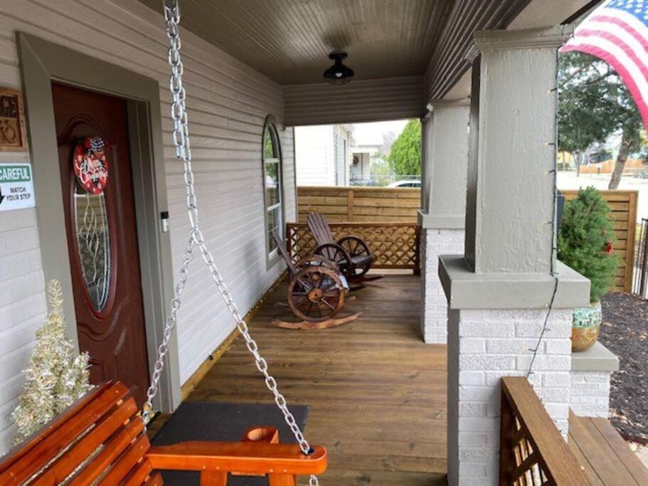 Stockyards!-1 Block Away ! Cowboy Cottage Sleeps 9 Fort Worth Zewnętrze zdjęcie